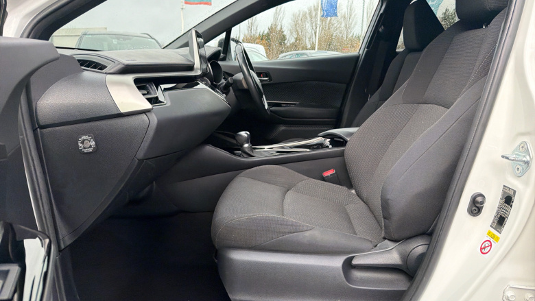 Toyota C-HR 1.8 Hybrid Design 5dr CVT Hybrid Hatchback